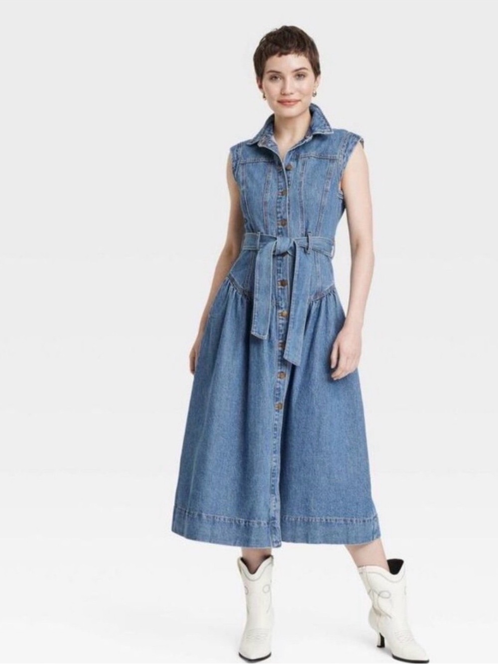 Universal Threads Size 16 Sleeveless Blue Denim Button-Front Dress with Tie Belt